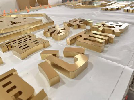 绥阳拉丝不锈钢字的特点。